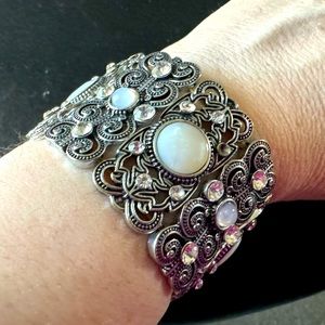 Metallic Faux Opal Stretch Bracelet Silver tone Sequins Rhinestones Shiny